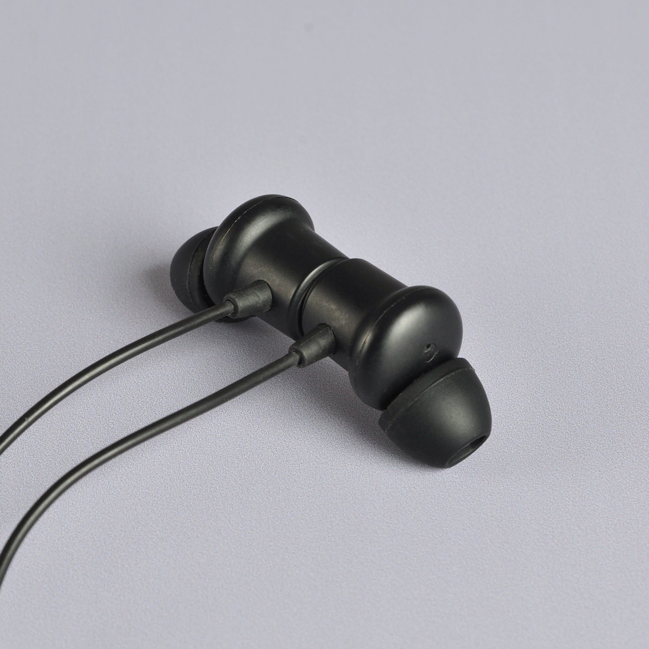 BE-100 In-Ohren-Bluetooth-Kopfhörer